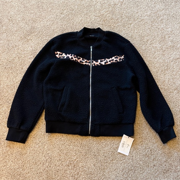 Zyia Black Leopard Flying V Fleece Jacket Size XL NWT - Picture 2 of 4